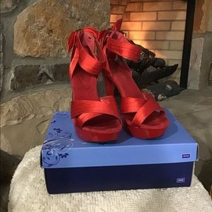 ❤️Fabulicious by Pleaser Red Bow Heels size 8